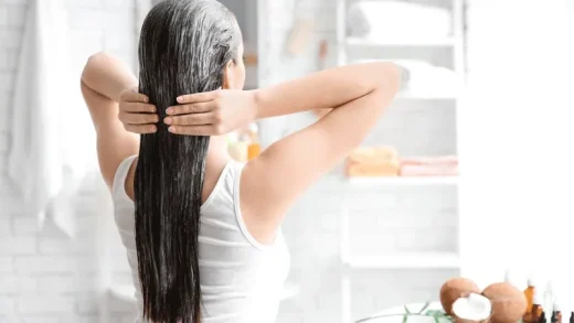 Perte de Cheveux pour Les Femmes : Causes et Traitement