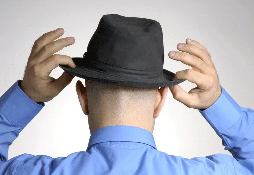 Porter Un Chapeau Après Une Greffe de Cheveux : Quand ?